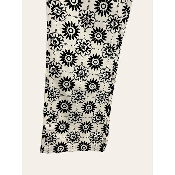 ROLLA’s Retro Plaza Cream Floral High Waist Boot Cut Crop Pants Size 6 Short - Picture 9 of 10